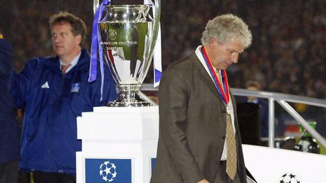 必一运动官方网站-跨越30年的子承父业，法兰克福“再次”聘请托普穆勒